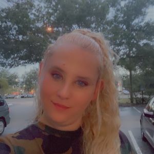 Meet your Posher, Gulmira